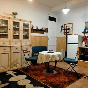 In One. Todo En Uno. Apartamento